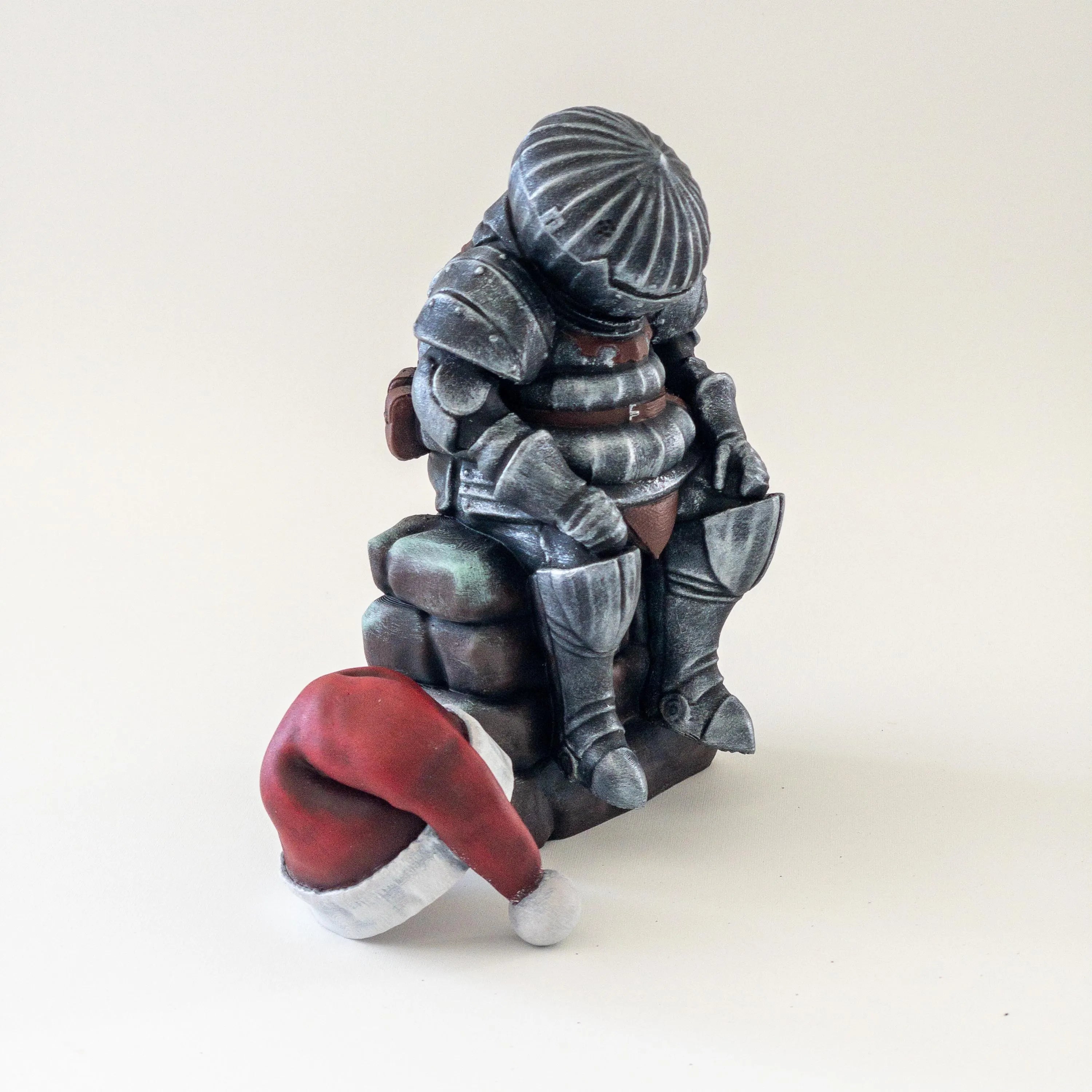 Onion Knight Statue | Siegmeyer of Catarina Dark Souls Figure | Hand-Painted 3D Printed PLA Collectible | Gamer Desk Decor